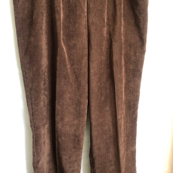 (2) Pairs of Alfred Dunner Plus Size Women’s Pants - Picture 9 of 15